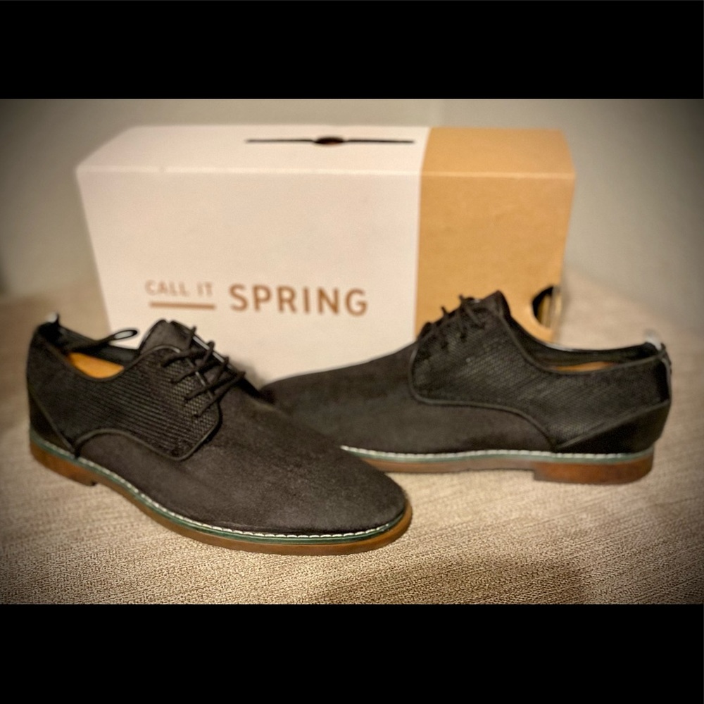 🔥Head Turning Black Denim Holwig size 9